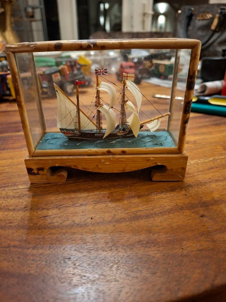 Scheepsmodel in Vitrine - Drie Master, Ophalen of Verzenden