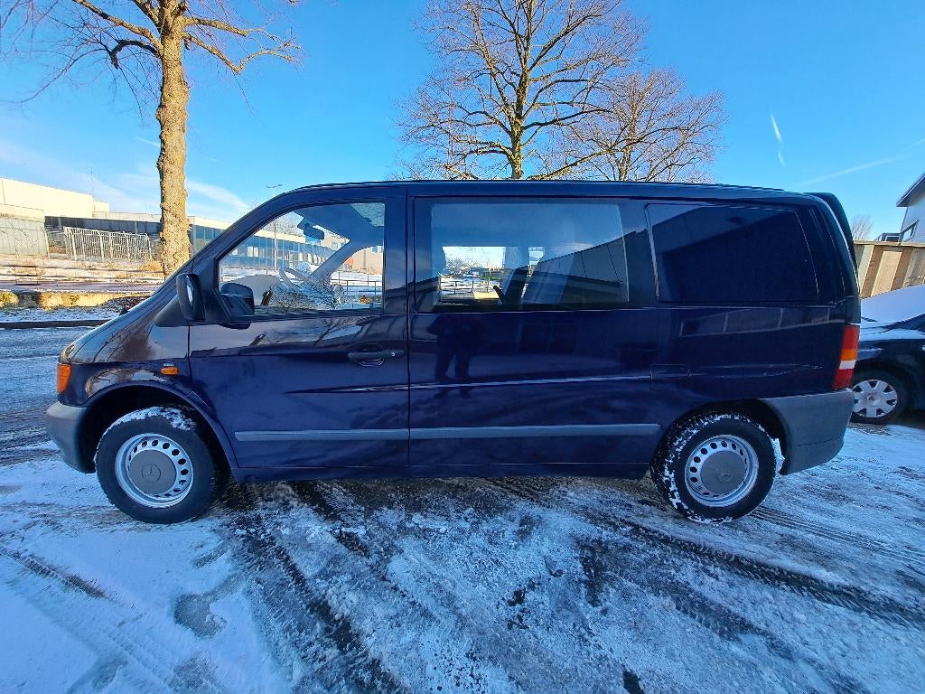 Mercedes-Benz Vito Rolstoelbus, Auto's, Bestelauto's, Voorwielaandrijving, 1780 kg, Stof, Zwart