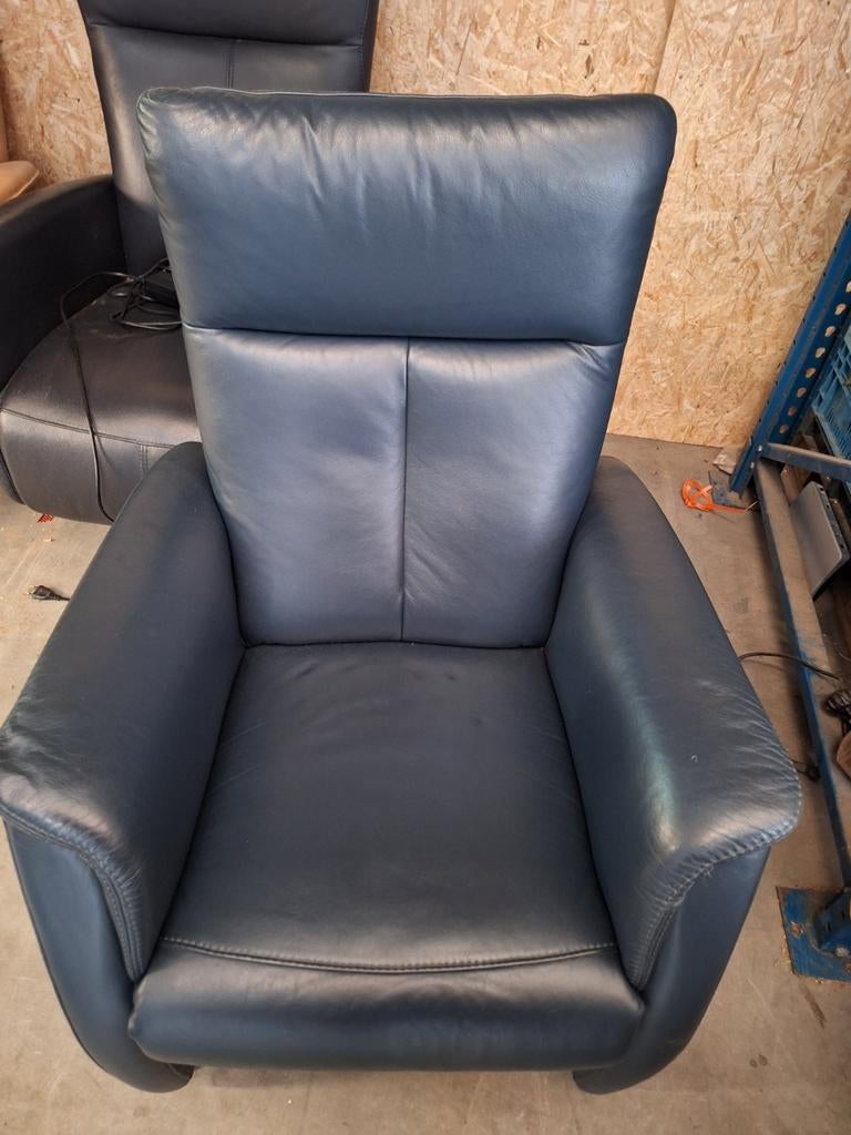 Blauwe prominent fauteuil, Huis en Inrichting, Fauteuils, Ophalen