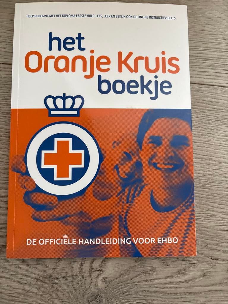 EHBO Boek Oranje Kruis 27e Druk, Ophalen of Verzenden, Zo goed als nieuw, Gezondheid en Conditie