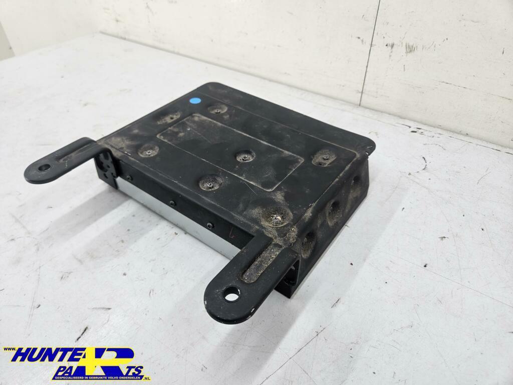 Radio versterker Volvo V60/S60/V70/XC60 ('10-'18) 31384099, Ophalen of Verzenden, Gebruikt, Volvo
