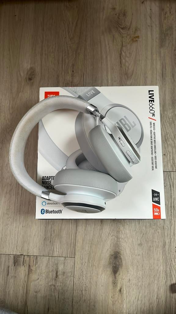 JBL live 660NC wit, Ophalen of Verzenden, Zo goed als nieuw, Overige merken