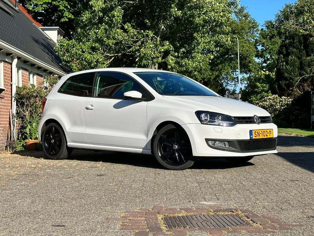 Volkswagen Polo 1.2 TSI APK / 105PK / Trekhaak / stoelver /, Voorwielaandrijving, Euro 5, Stof, Zwart