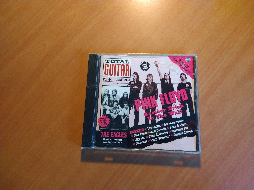 CD Total Guitar Vol 44. June 1998, Ophalen of Verzenden, Zo goed als nieuw, Poprock