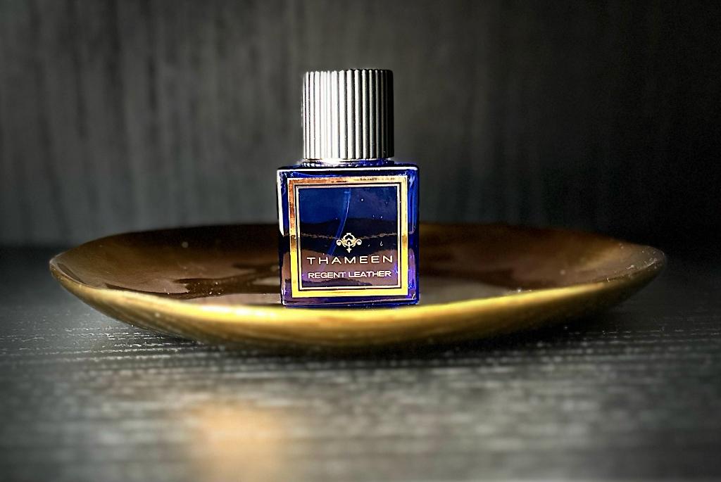 Thameen Regent Leather decant, Sieraden, Tassen en Uiterlijk, Uiterlijk | Parfum, Ophalen of Verzenden, Nieuw