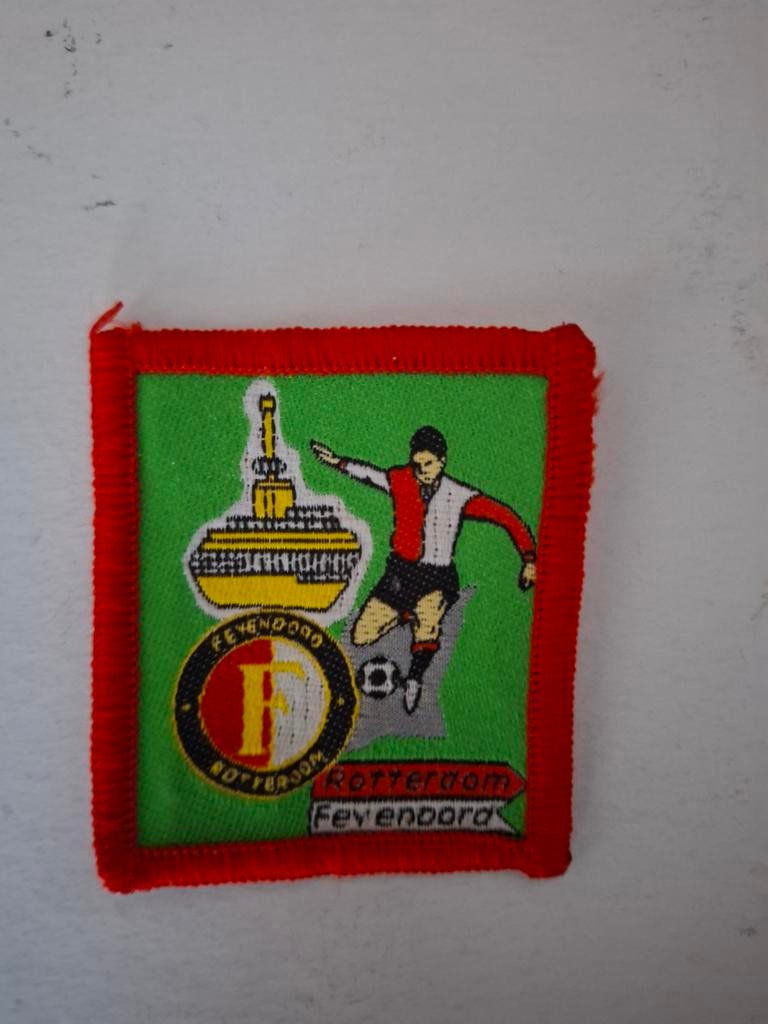 2 Patches Feyenoord, Verzamelen, Sportartikelen en Voetbal, Ophalen of Verzenden, Nieuw, Feyenoord, Overige typen