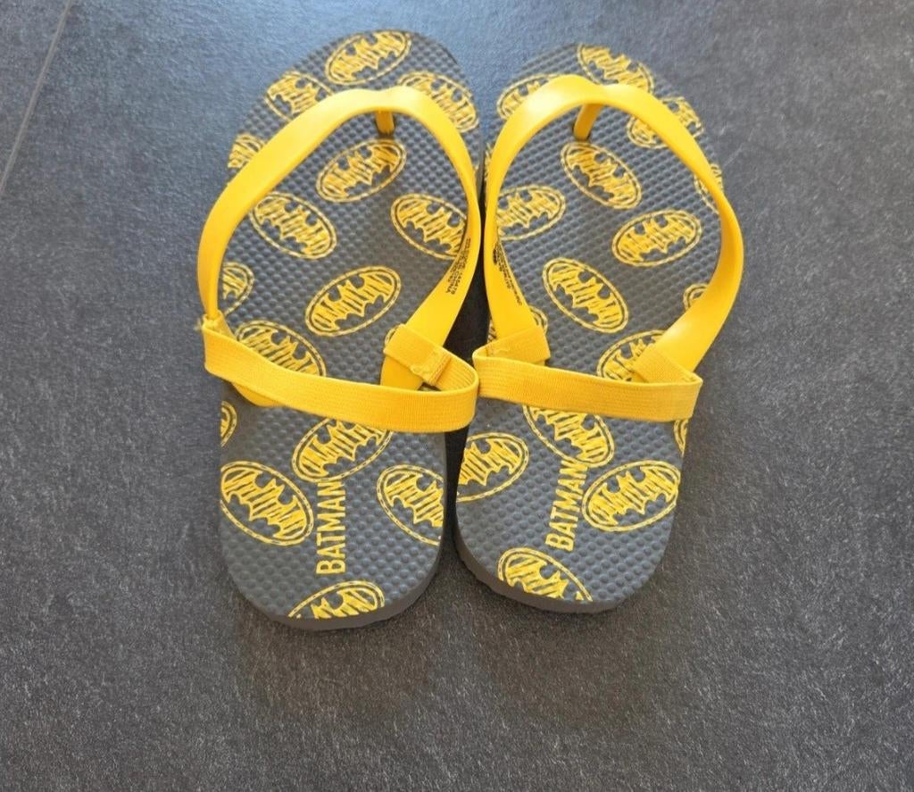 Batman slippers jongen - maat 31, Batman, Overige typen, Ophalen of Verzenden, Zo goed als nieuw