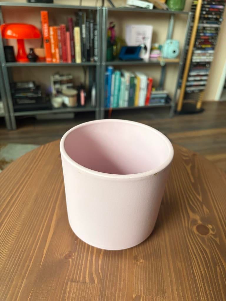 Roze bloempot hele goede staat, Rond, Ophalen of Verzenden, Zo goed als nieuw, Balkon