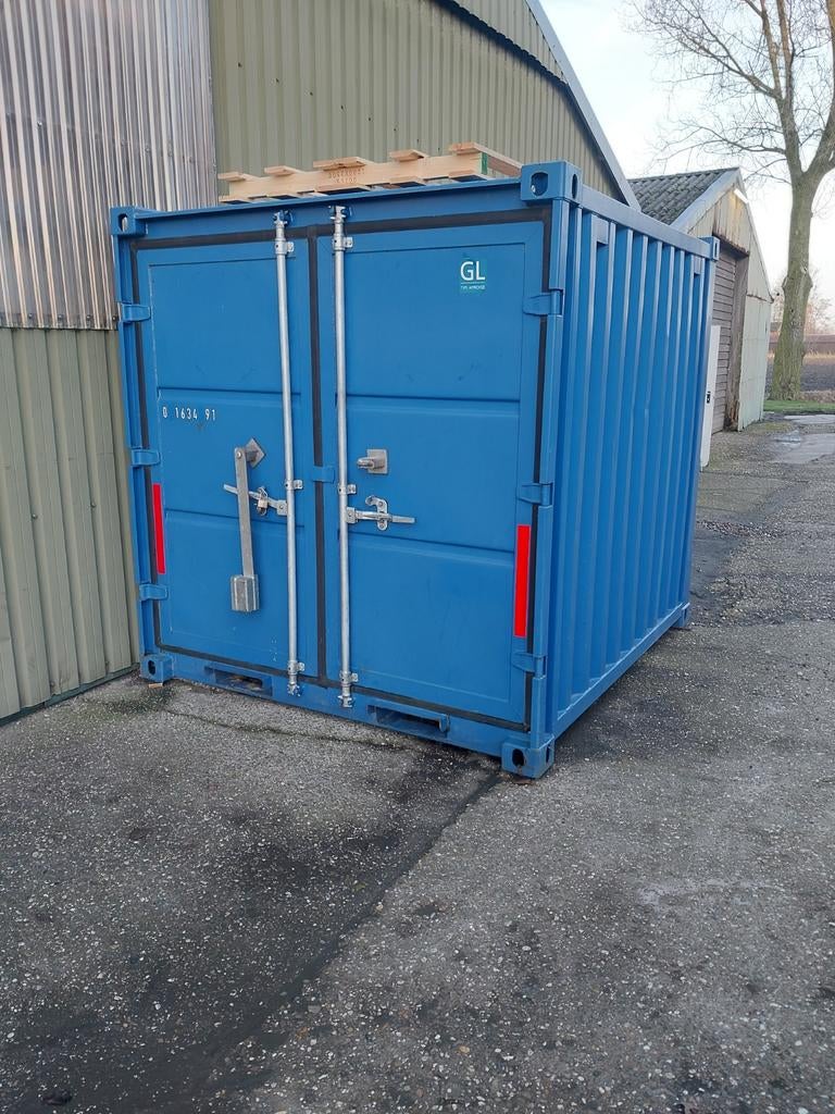 8ft Zeecontainer met stelling/werkbank, Zakelijke goederen, Machines en Bouw | Keten en Containers, Ophalen of Verzenden