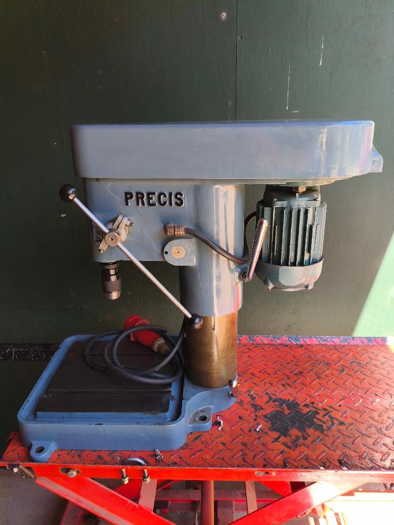 Precis tafelboormachine 380V, franse kwaliteitsmachine, Ophalen, Zo goed als nieuw, 600 watt of meer, Kolomboormachine