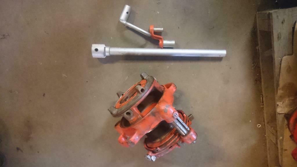 Ridgid 141 draadsnijkop 2½''-4'', Ophalen, Zo goed als nieuw