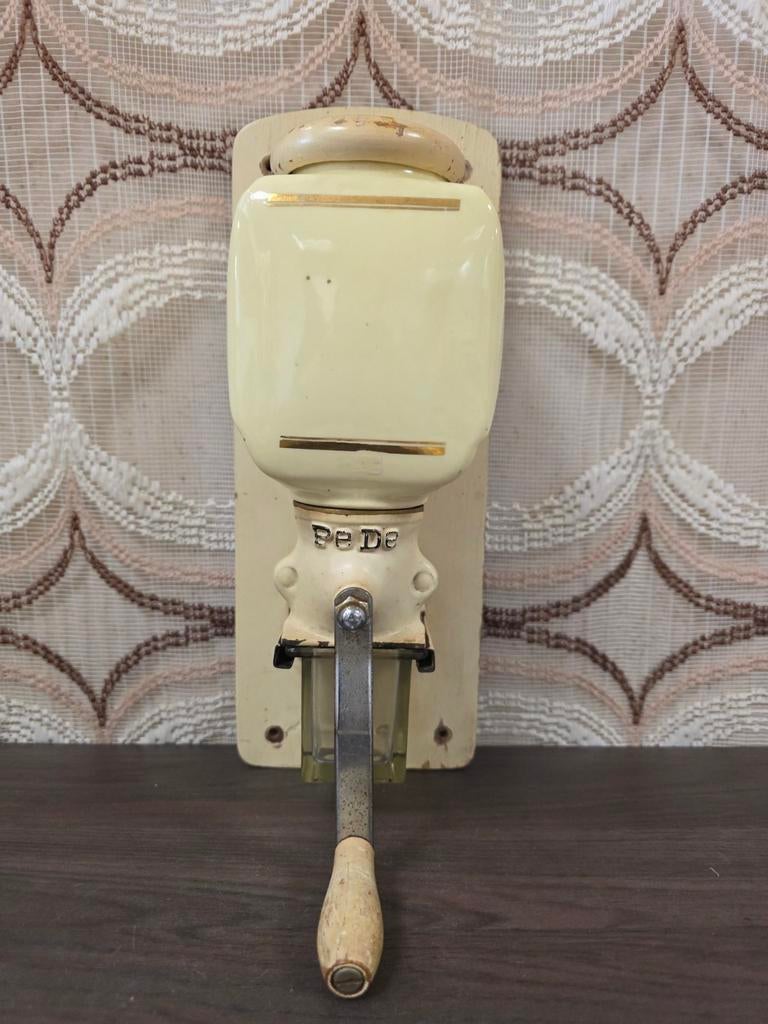 Vintage Pede Koffiemolen - Wandmodel, Antiek en Kunst, Curiosa en Brocante, Ophalen of Verzenden