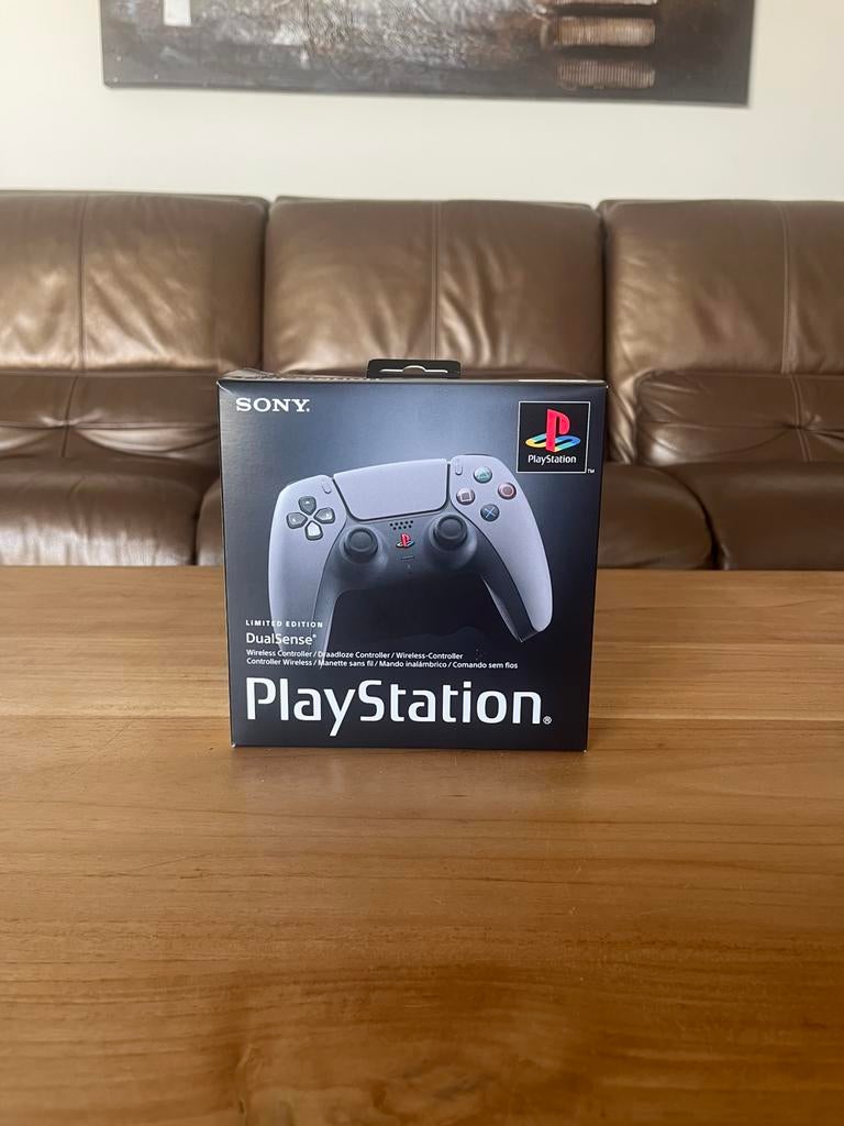 Playstation DualSense - 30th Anniversary Edition, Spelcomputers en Games, Spelcomputers | Sony PlayStation Consoles | Accessoires