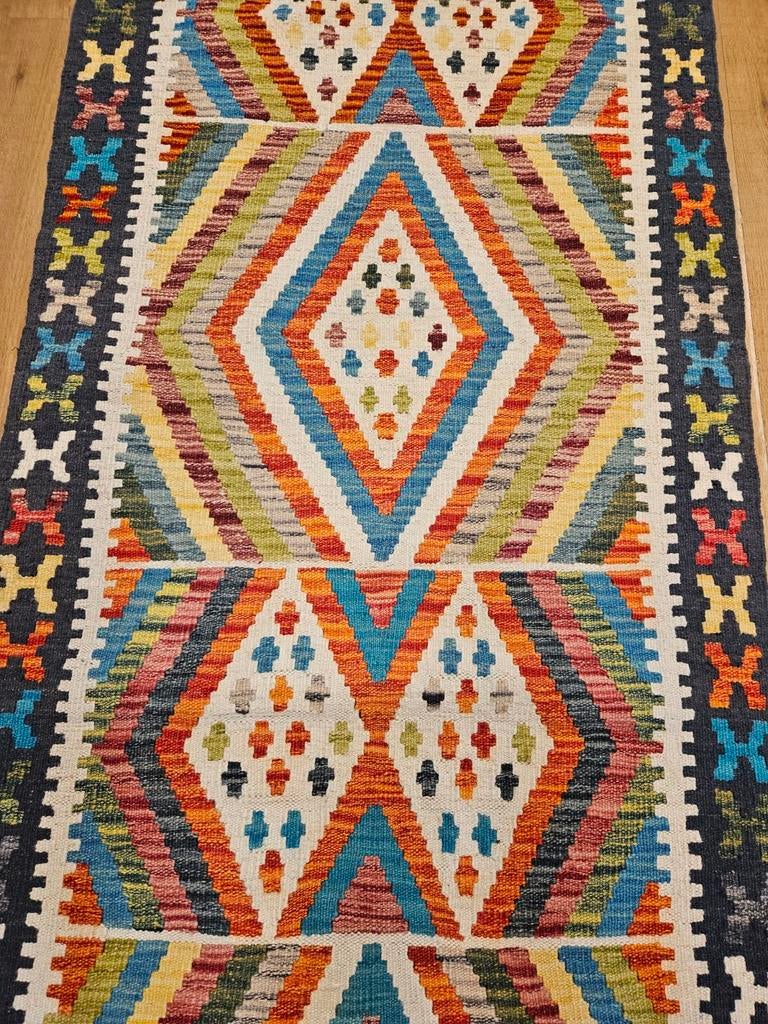 Prachtige handgeweven oosterse kelim 395x86, Info@SlatsAntiek.nl, Vof Slats Antiek, Rechthoekig, Herenstraat 31 leiden