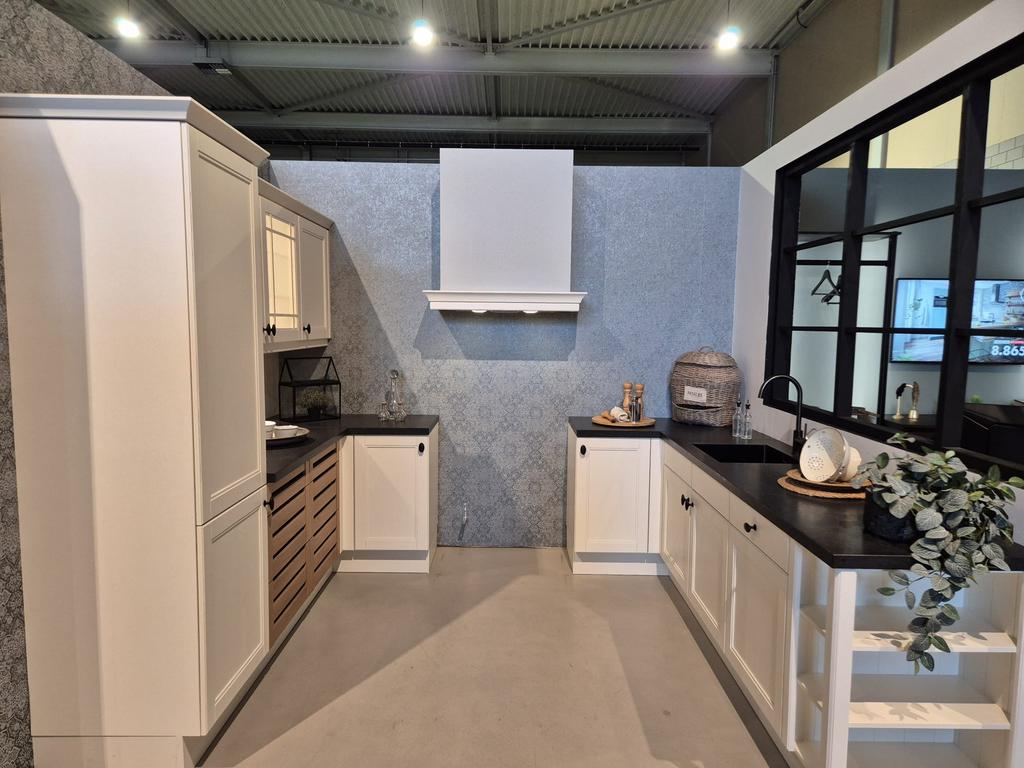 Showroom keuken incl. apparaten, Ophalen, U-keuken, Wit, Nieuw