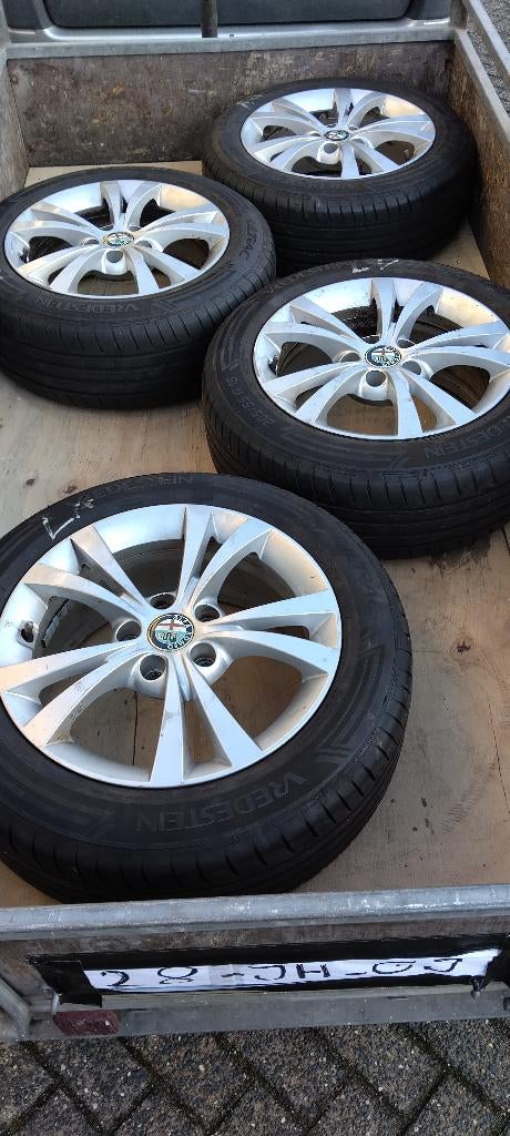 Alfa Romeo wielen, Auto-onderdelen, Banden en Velgen, Ophalen of Verzenden, Overige maten, All Season, Banden en Velgen