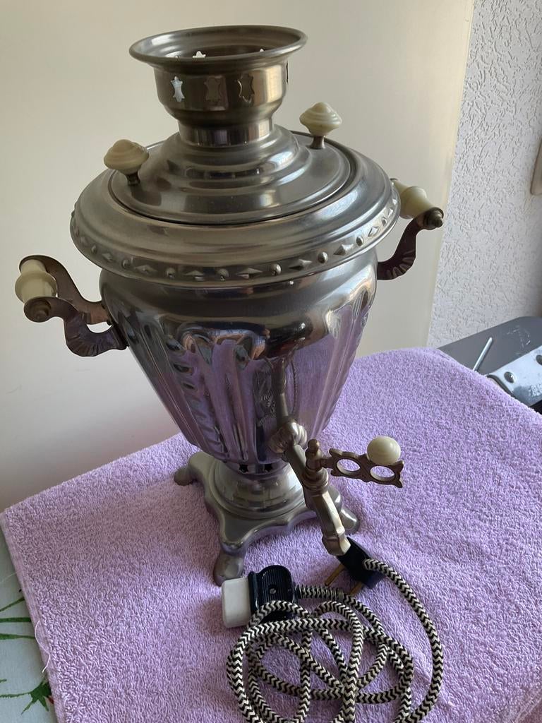 Samovar uit rusland, Ophalen, Gebruikt