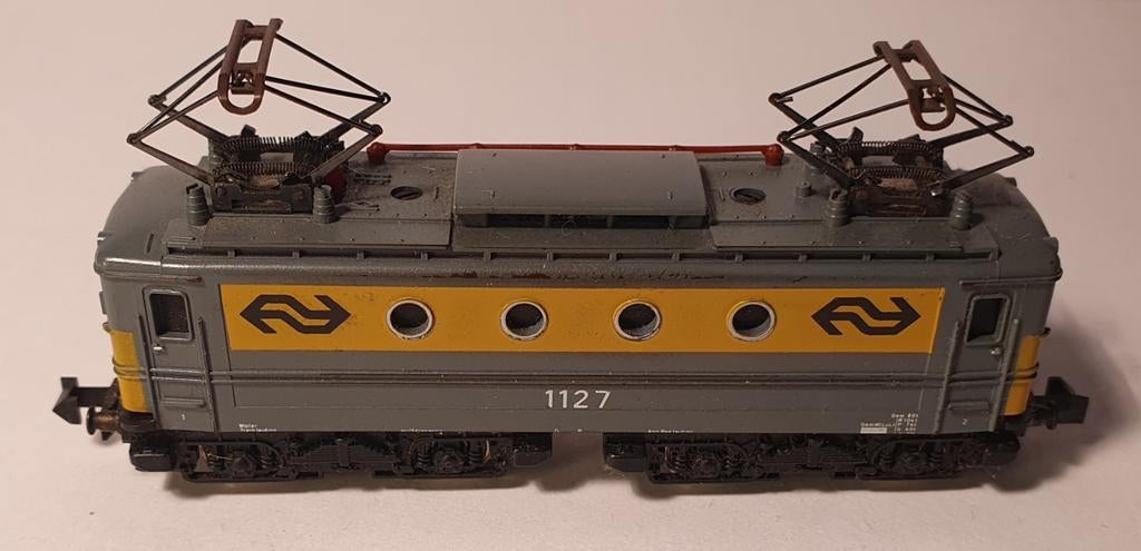NS 1127 E loc Minitrix N-Spoor mooi ..., Overige merken, Ophalen of Verzenden, Gelijkstroom, Locomotief