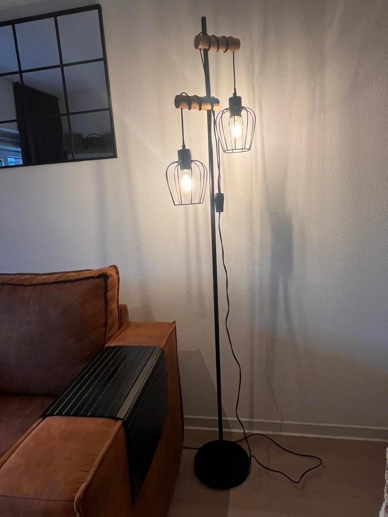 Rustic/Timber Floor Lamp, Ophalen, Zo goed als nieuw