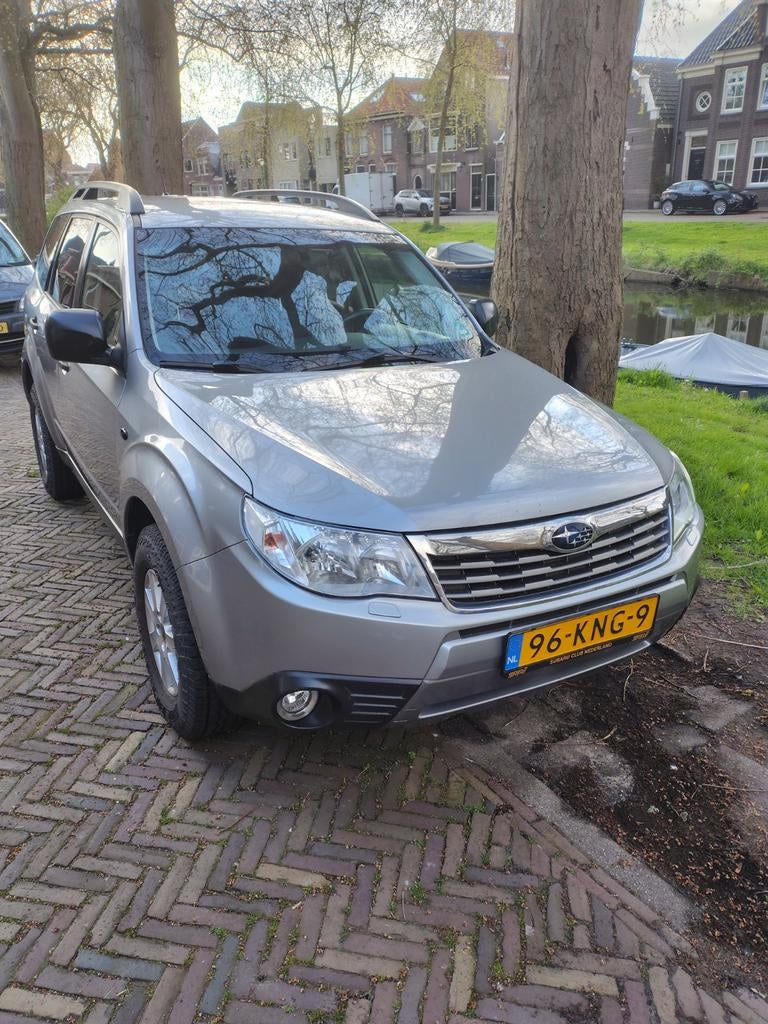 Subaru Forester 2.0 110KW AWD 2010 Grijs, 1994 cc, Stof, 1440 kg, 4 cilinders