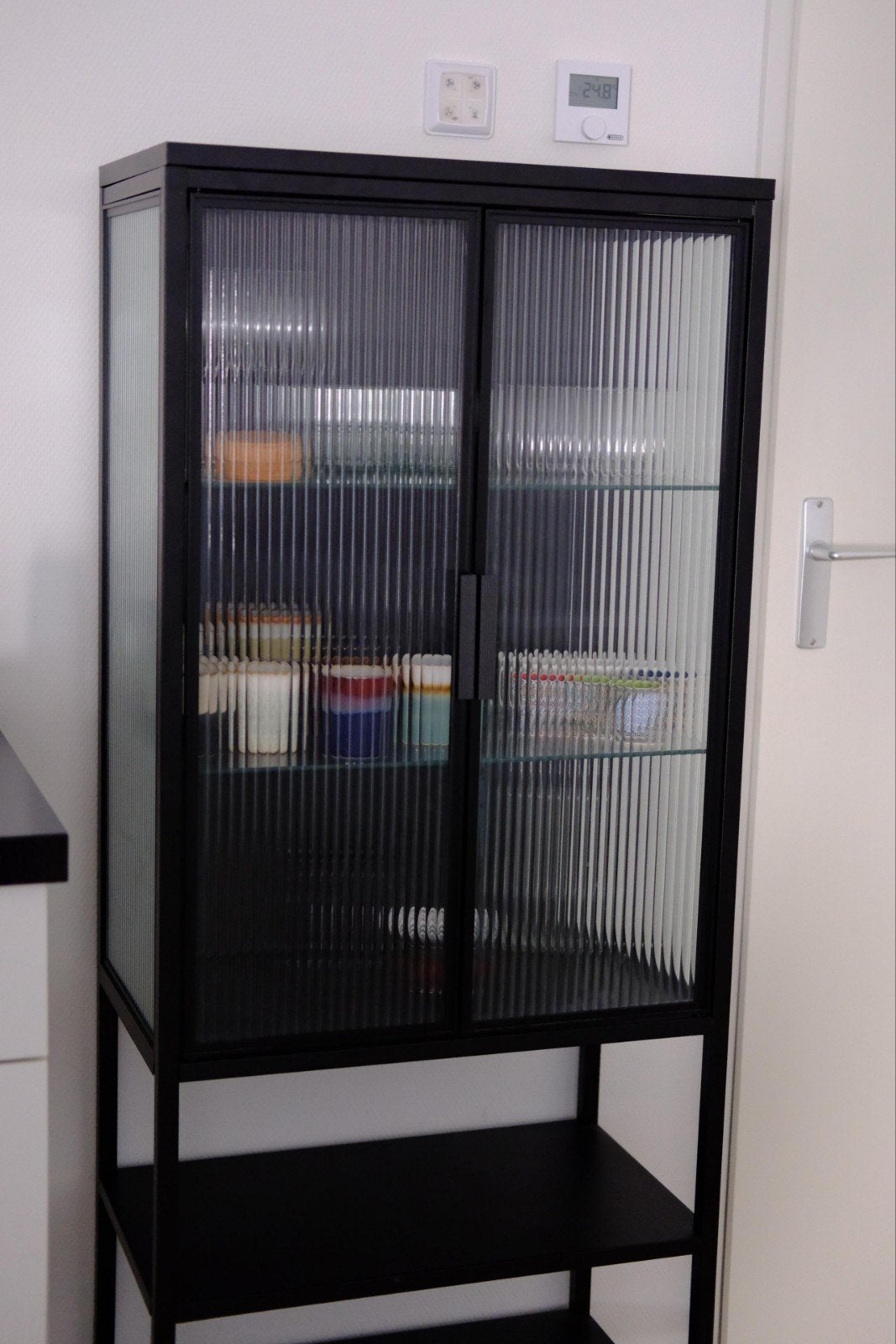 IKEA MOSSJÖN glass-door cabinet, Ophalen, 50 tot 100 cm, Zo goed als nieuw, Minder dan 100 cm