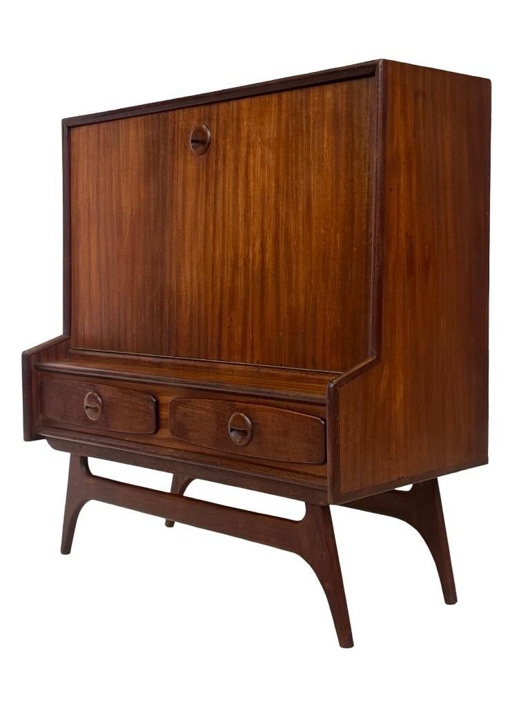 Vintage wandkast klepkast teak jaren 60 design wandmeubel, Gebruikt, Met klep(pen), Vintage, Minder dan 150 cm