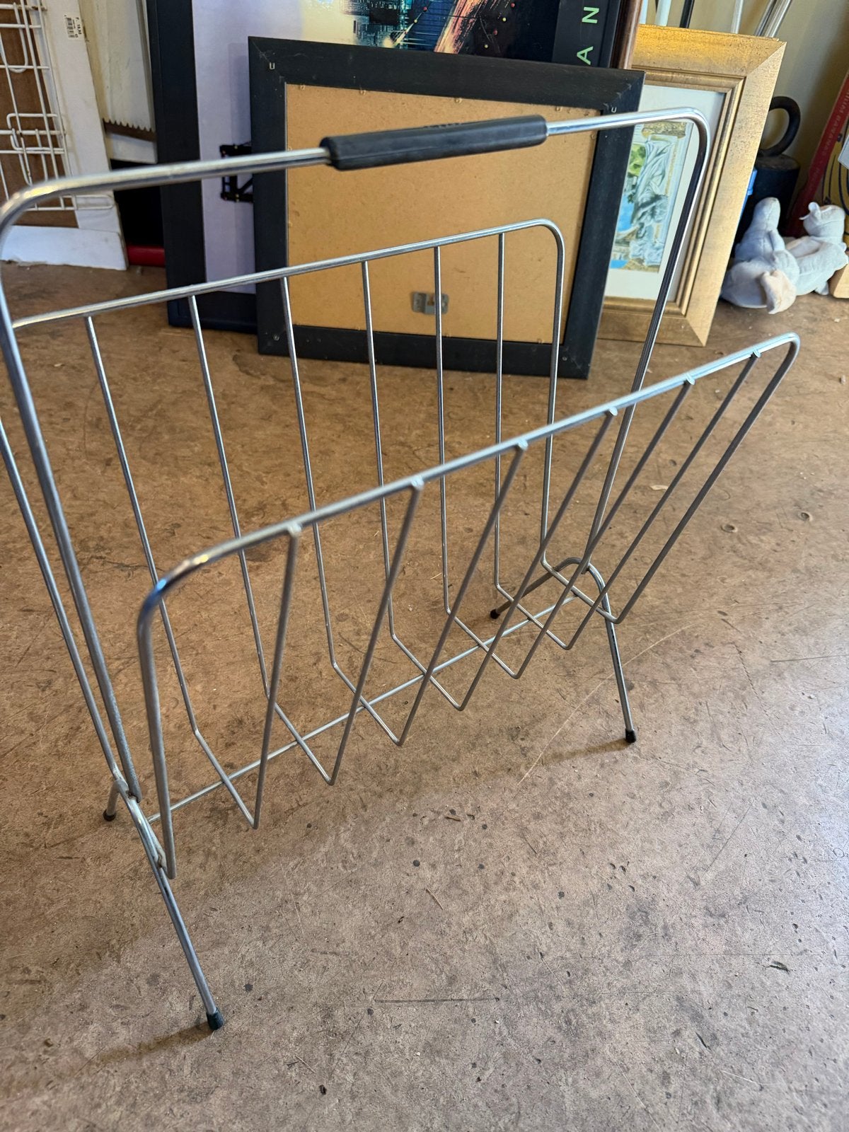 Vintage jaren '50 krantenbak - 40x20x49 cm, Gebruikt, Metaal, Nvt, Nvt