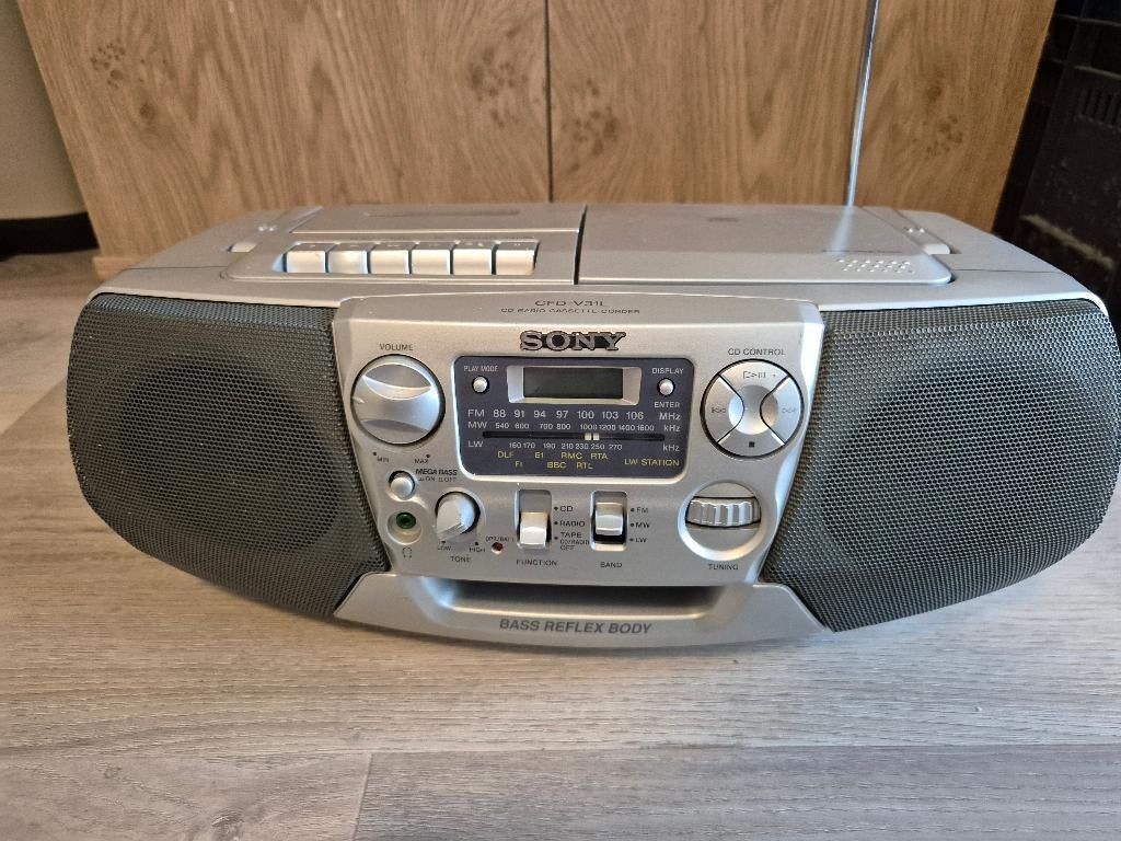 Draagbare Radio Sony, Audio, Tv en Foto, Radio's, Ophalen, Gebruikt, Radio, Met cd-speler