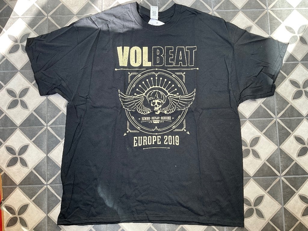 Shirt Volbeat Europe 2019- Rewind Replay Rebound maat L, Ophalen of Verzenden, Kleding, REGINA, EMMEN