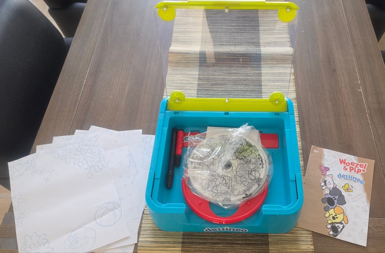 Woezel & Pip Dessineo Tekenprojector, Ophalen, Zo goed als nieuw, Knutselen, Met licht
