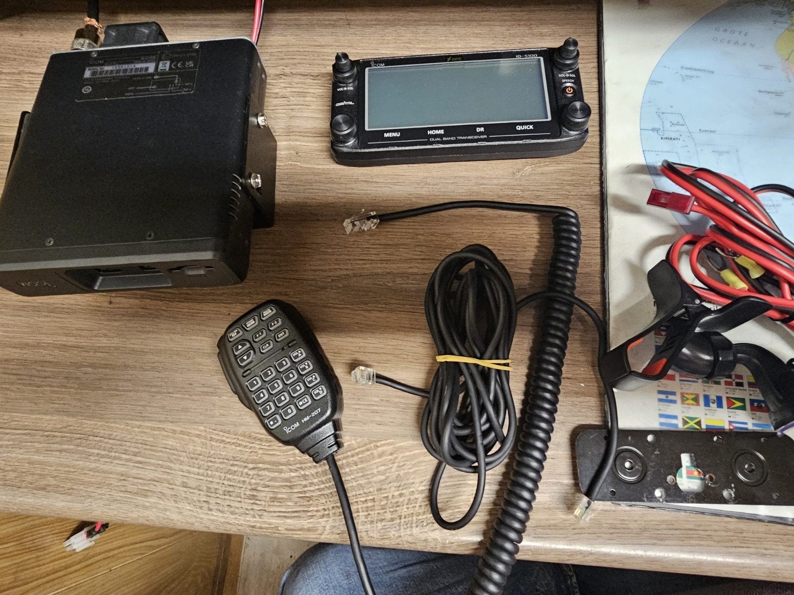 Icom id 5100 E, Telecommunicatie, Ophalen of Verzenden, Gebruikt, Zender en Ontvanger