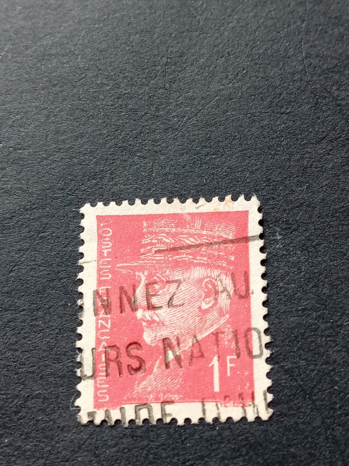 Zeldzame Franse postzegel 1F - Generaal de Gaulle, Ophalen of Verzenden