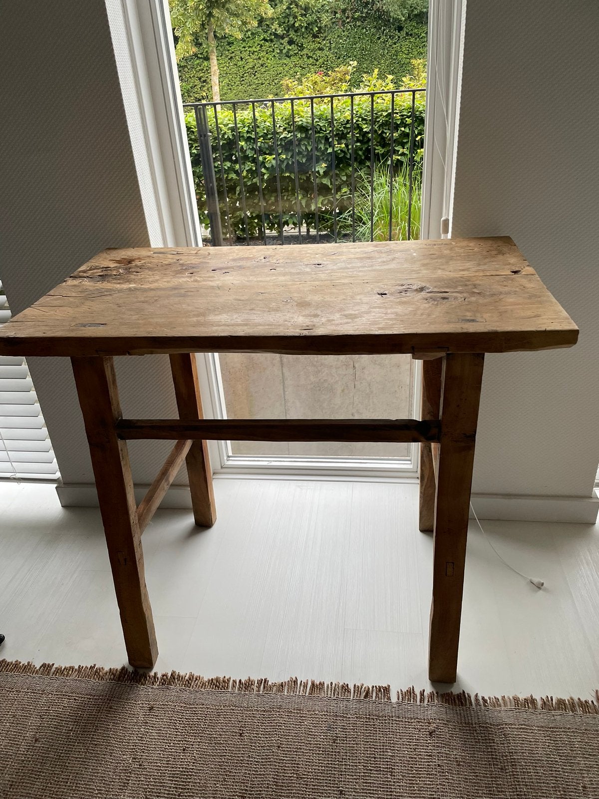 Prachtige oude bijzettafel, Huis en Inrichting, Tafels | Bijzettafels, Ophalen, Gebruikt, Landelijk, 75 cm of meer