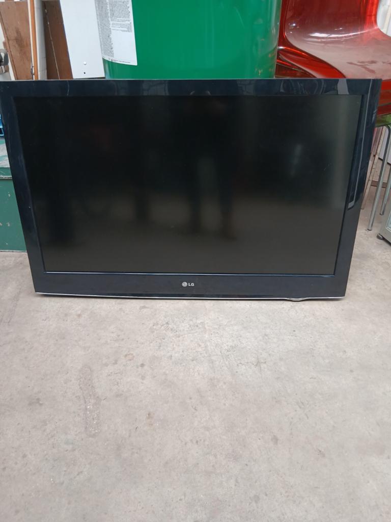 LG 42LD420 LCD TV - 102 cm breedte, 66 cm hoogte, Ophalen, Support.nl@lge.com, LG Electronics Inc., LG Twin Towers, 128 Yeoui-daero, Yeongdeungpo-gu, Seoul, Zuid-Korea