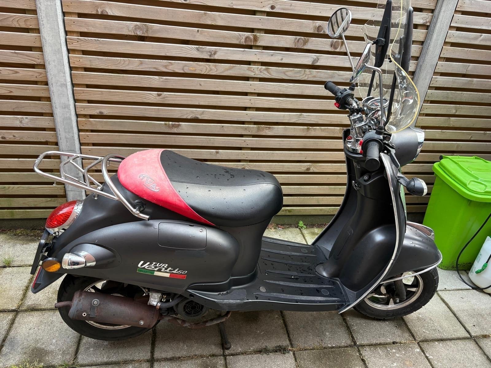 IVA Lux 50 Scooter - Mat Zwart met Windscherm, Fietsen en Brommers, Snorfietsen en Snorscooters, Ophalen, Gebruikt, Benzine, Overige merken