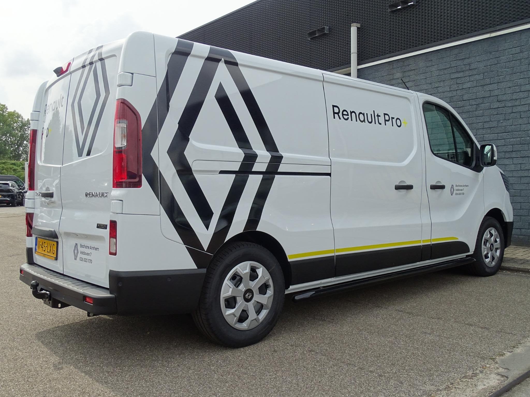 Renault Trafic E-Tech T29 L2H1 Advance 52 kWh PARKEERPAKKET, Stof, Met garantie (alle), Renault, 920 kg