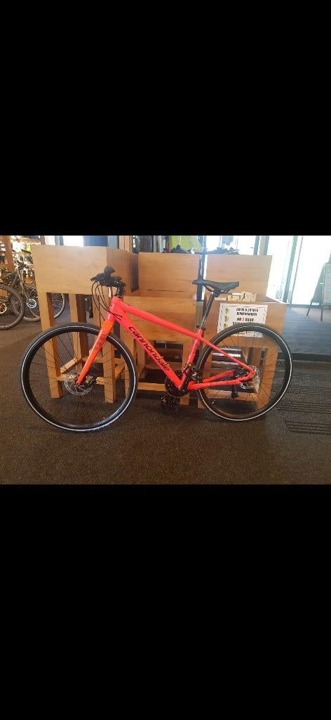 Cannondale Hybrid bike, Fietsen en Brommers, Fietsen | Dames | Damesfietsen, Versnellingen, Zo goed als nieuw, 50 tot 53 cm, Schijfrem