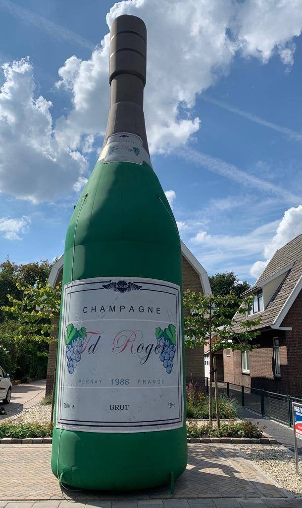 opblaasbare champagnefles - feestelijke decoratie 8 m hoog!, Ophalen, Zo goed als nieuw, Overige