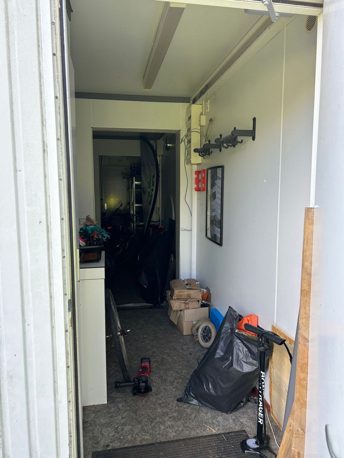 3 geschakelde units met keuken, toilet en airco in Veendam, Ophalen