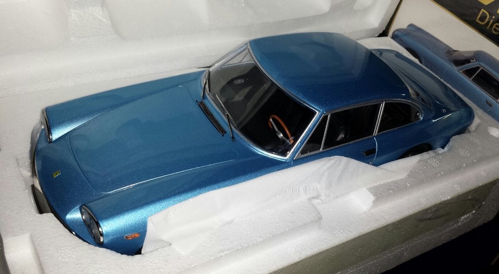 KK-Scale 1:18 Ferrari 330 GT 2+2 1964 licht blauw nieuw, Ophalen of Verzenden, Nieuw, Auto, Overige merken