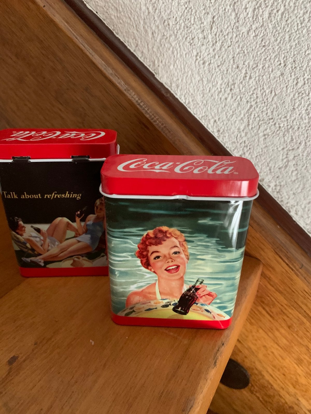 Coca Cola blikjes 2 stuks 10x7.5 cm, Verzamelen, Ophalen of Verzenden, Zo goed als nieuw, Overige