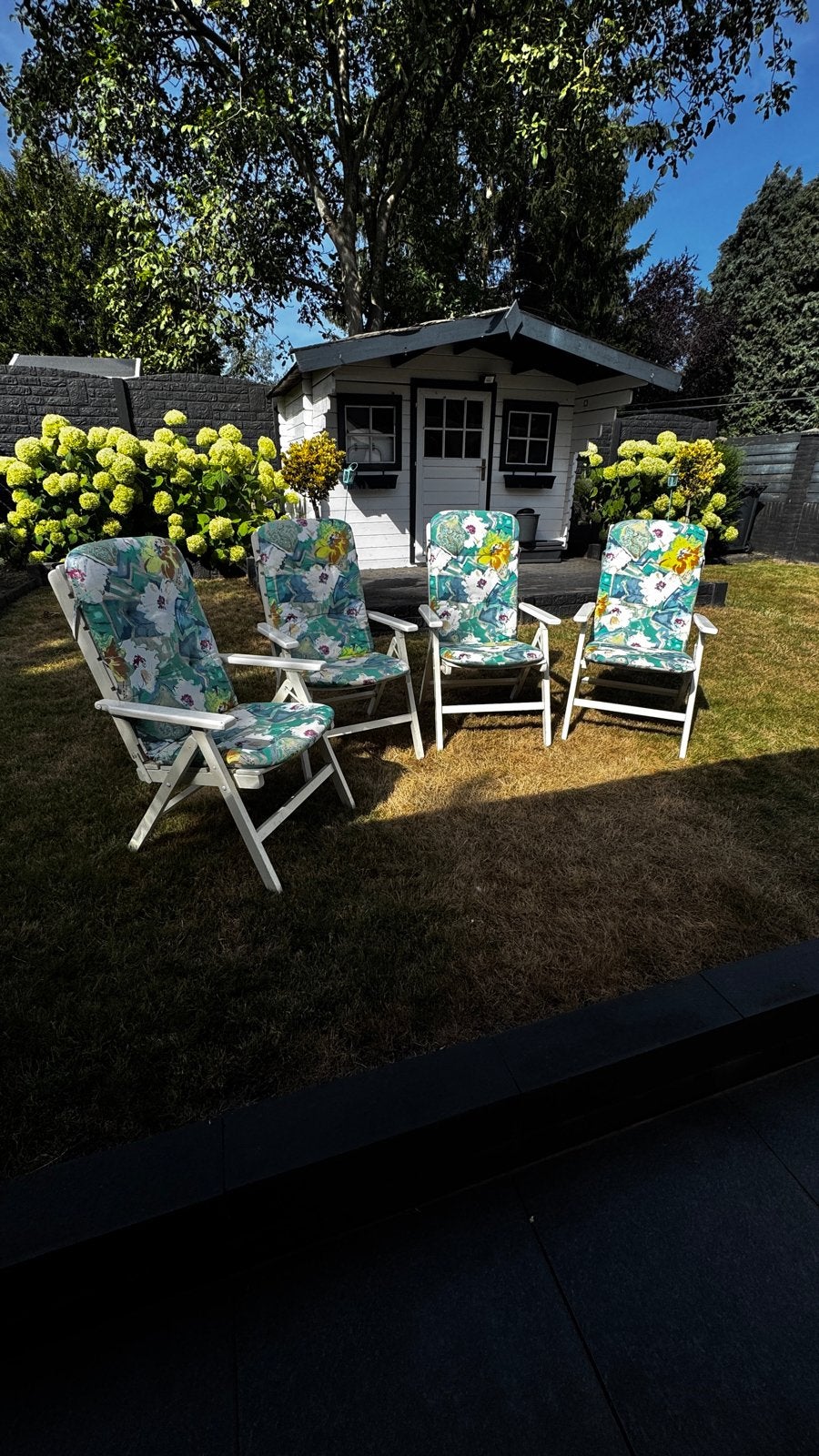 4x Witte inklapbare tuinstoelen met kussens, Ophalen, Gebruikt, Hout, Inklapbaar
