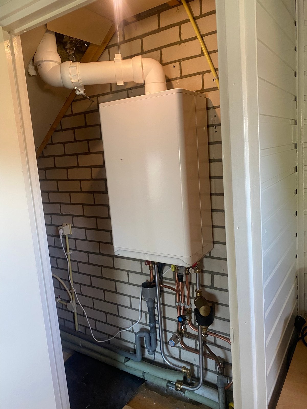 Cv ketel montage monteur beschikbaar, Ophalen, Minder dan 60 cm, Cv-ketel of Combi-ketel, 30 tot 80 cm