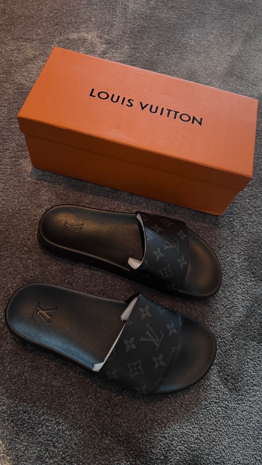 Louis vuitton slippers maat 41, Ophalen of Verzenden, Zwart