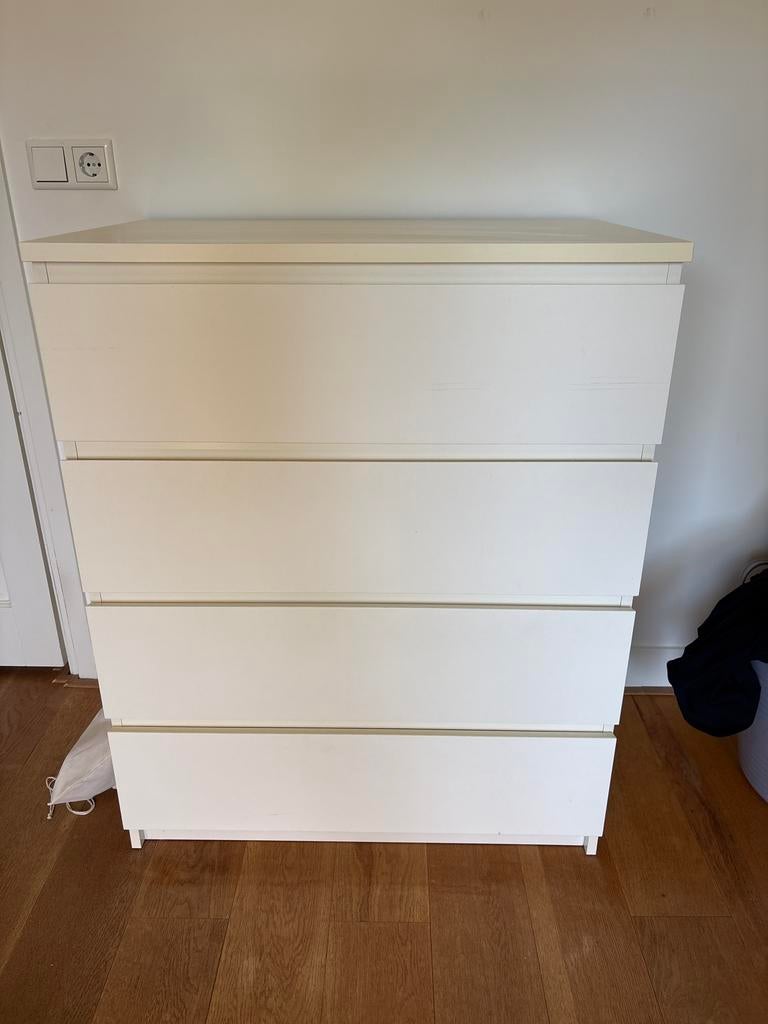 Witte IKEA ladekast met 4 laden, Huis en Inrichting, Ophalen, Gebruikt, 100 tot 150 cm, 50 tot 100 cm