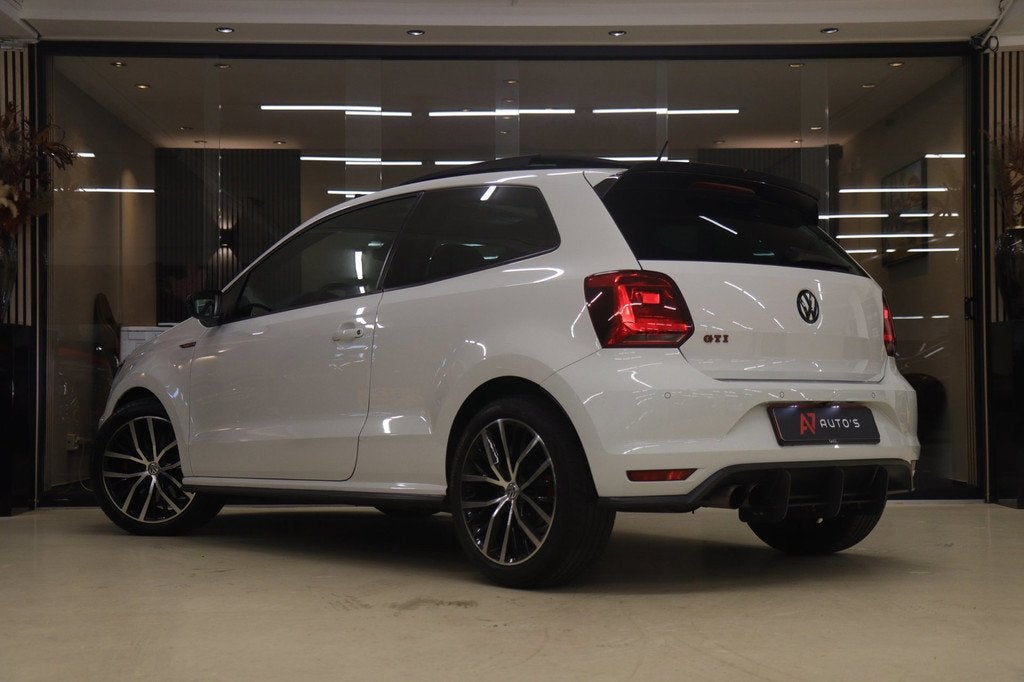 Volkswagen Polo 1.8 TSI GTI NAP /PANO/STOELVER/CARPLAY/CAM/B, Auto's, Stof, Gebruikt, Euro 6, Origineel Nederlands