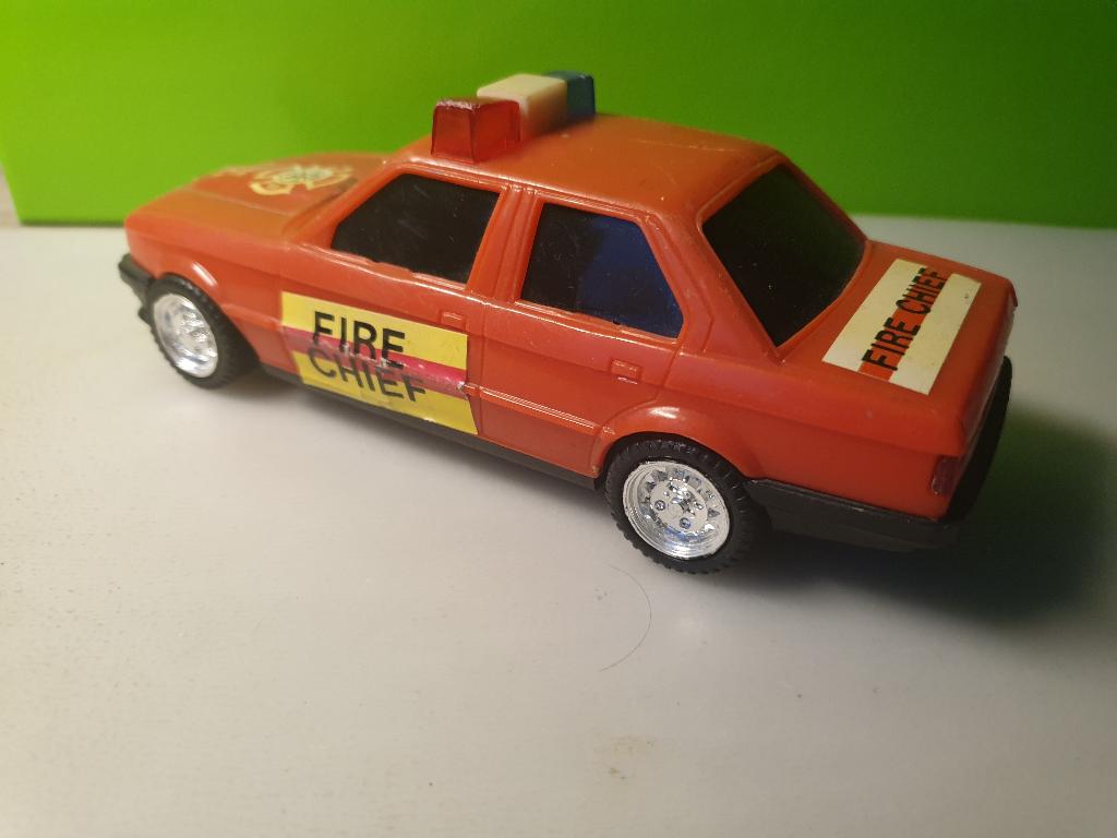 Onbekend - BMW 3-serie E30 Fire Chief [rood] 1/28, Ophalen of Verzenden, Gebruikt, Auto