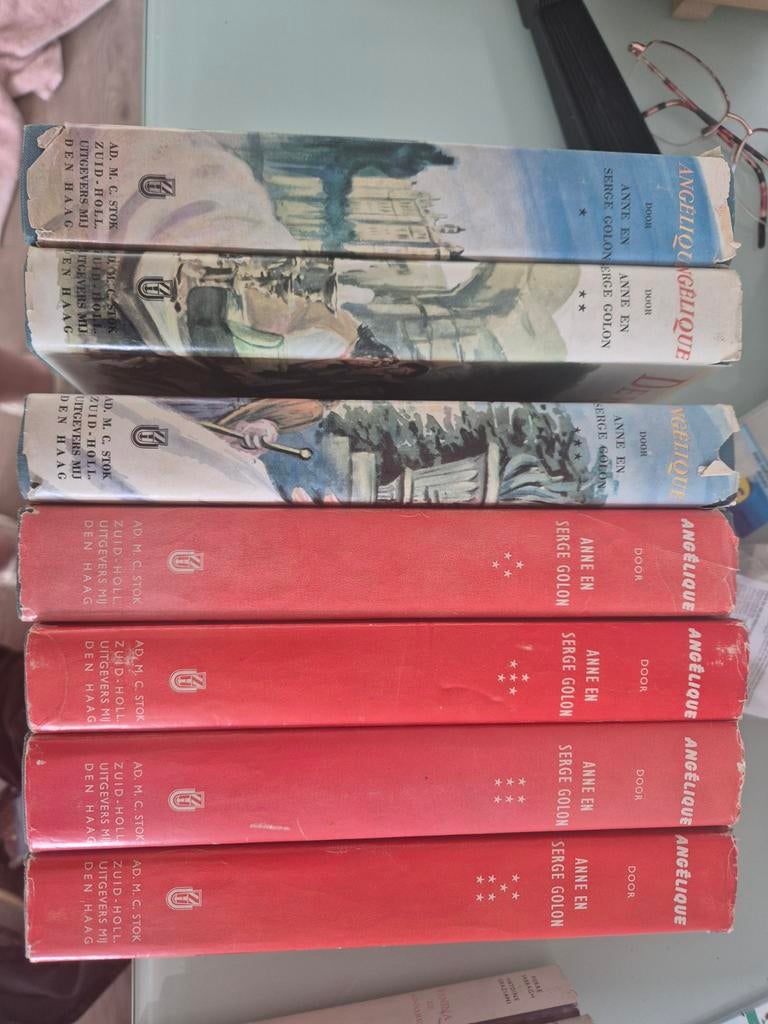 Serie van 7 boeken Angelique, Ophalen of Verzenden, Gelezen
