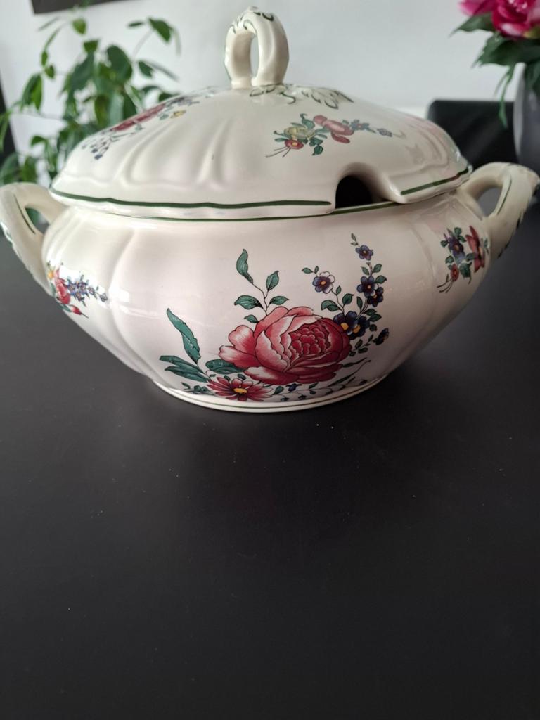 Prachtige soepterrine van Villery & Boch, Alt Trassburg, Huis en Inrichting, Keuken | Servies, Ophalen of Verzenden, Nieuw, Porselein