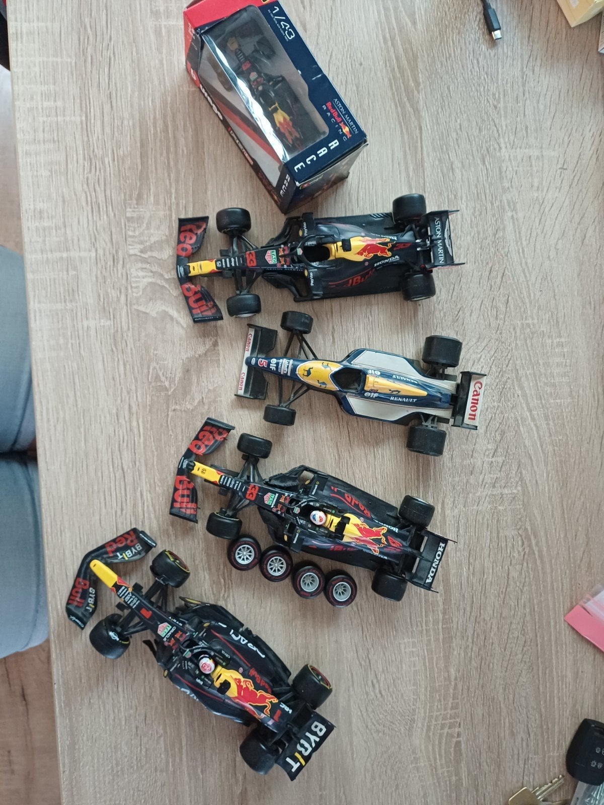 Red bull race auto's, Ophalen, Bburago